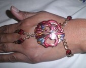 Red Enamel Tulip Flower Slave Cuff Bracelet with Chunky Gold Metal Chain OOAK Ring Hand Bracelet Fashion Jewelry