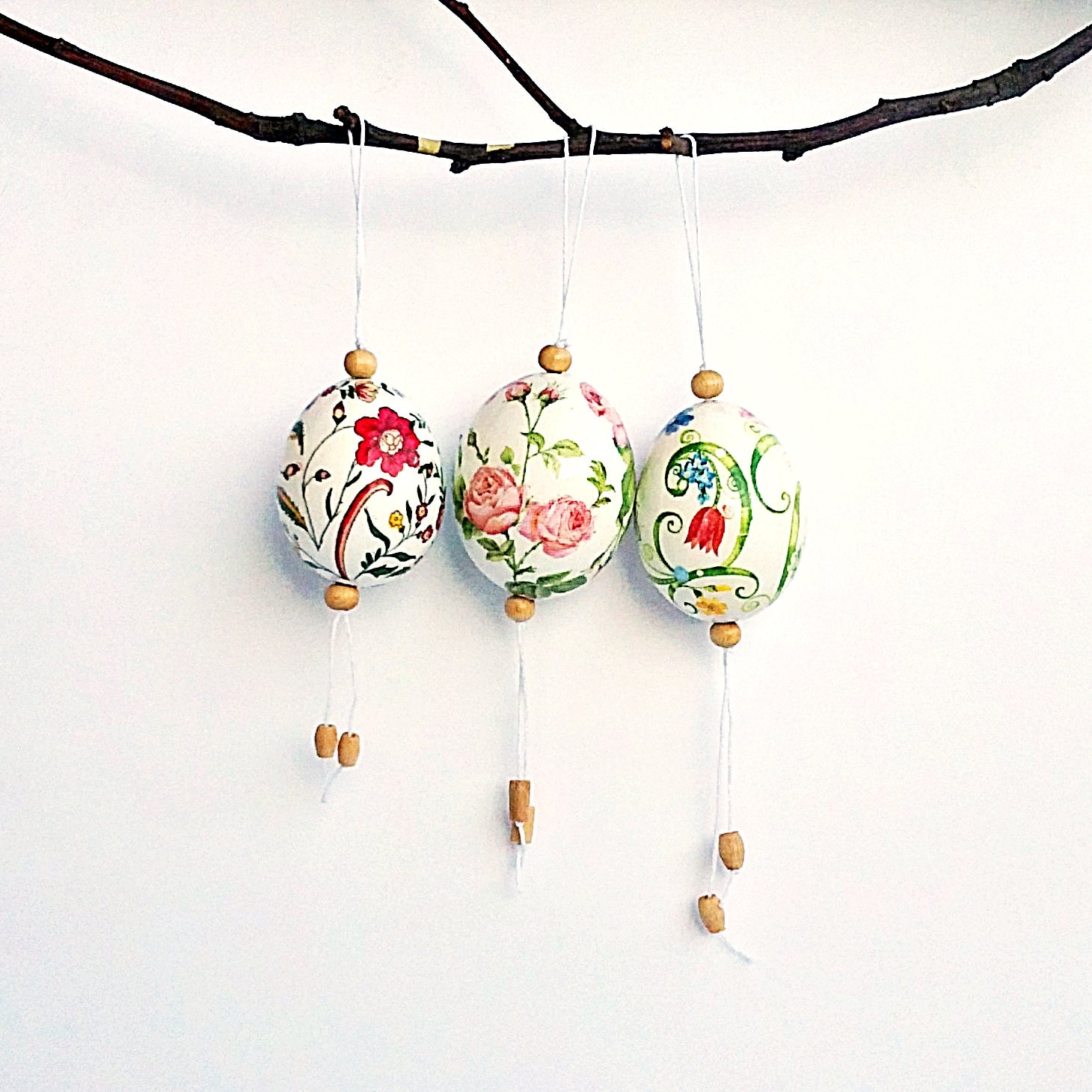 SALE 20% Set of 3 Handmade Decoupage Eggs Decorated with flowers in White, Red, Pink and Green, Easter Decoration