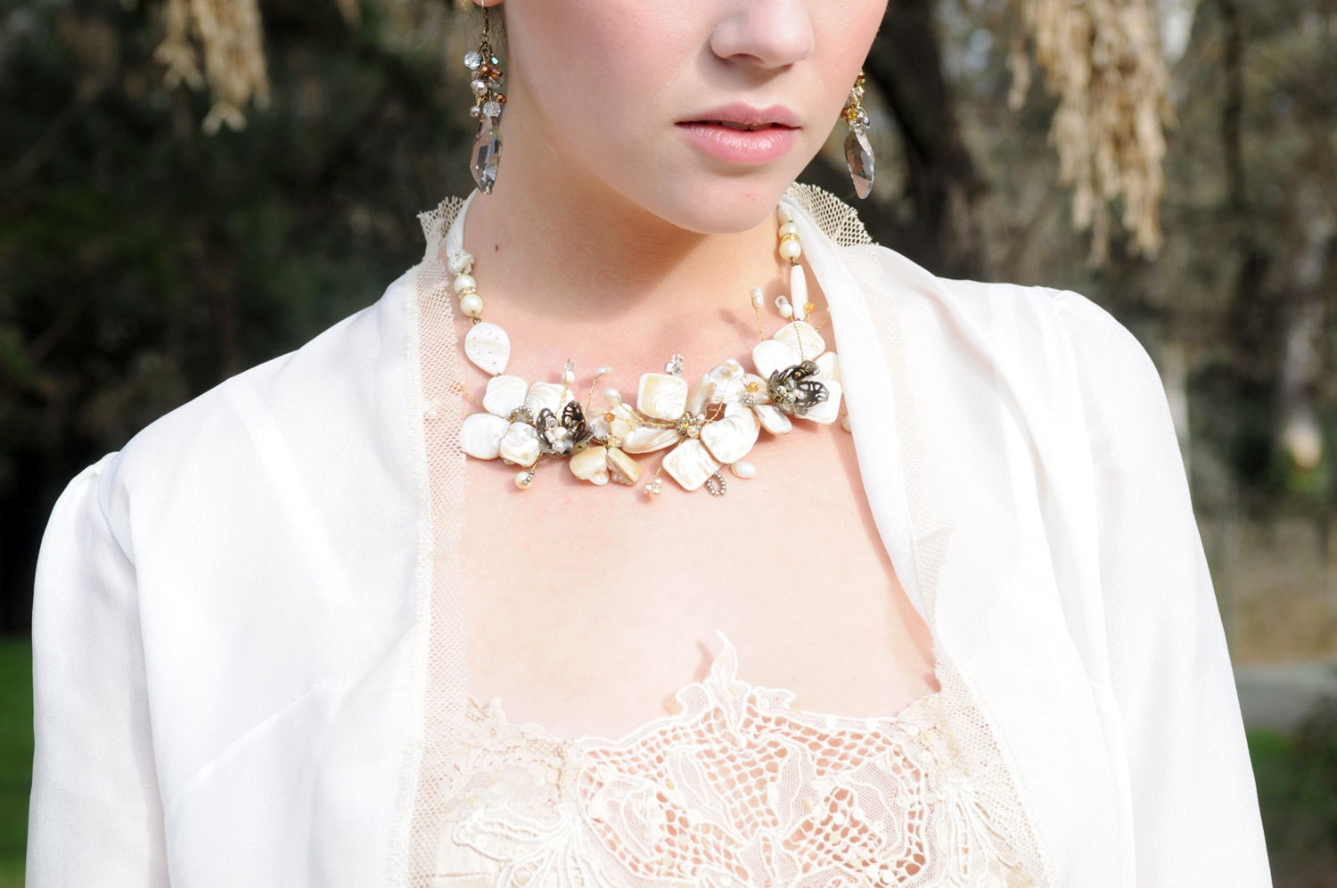 Bridal necklace, Floral Necklace, Statement necklace, Wedding Necklace, Bib Necklace, vintage style jewelry