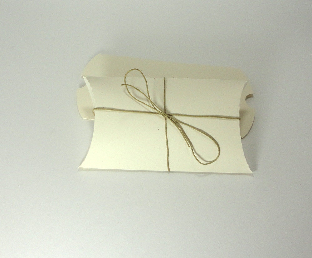 10 Medium Recycled Pillow Box - Speckled Sand Il_570xn