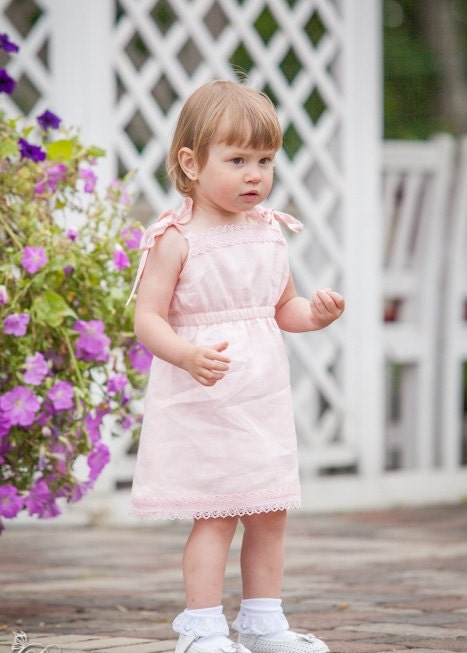 FREE SHIPPINg use coupon code FREESHIP /Flower girls dress D12 summer spring baby soft pink linen with French lace