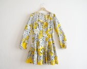 Vintage Floral Dress / 1970s Dress