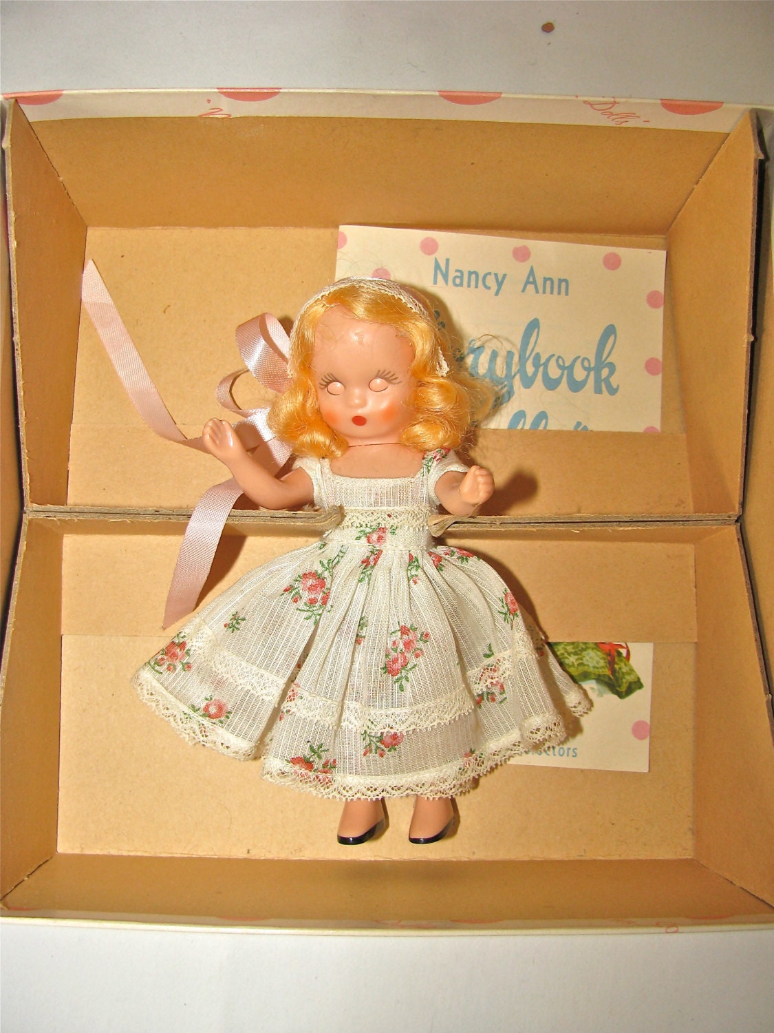 Nancy Ann Storybook Little Miss Muffet in Box