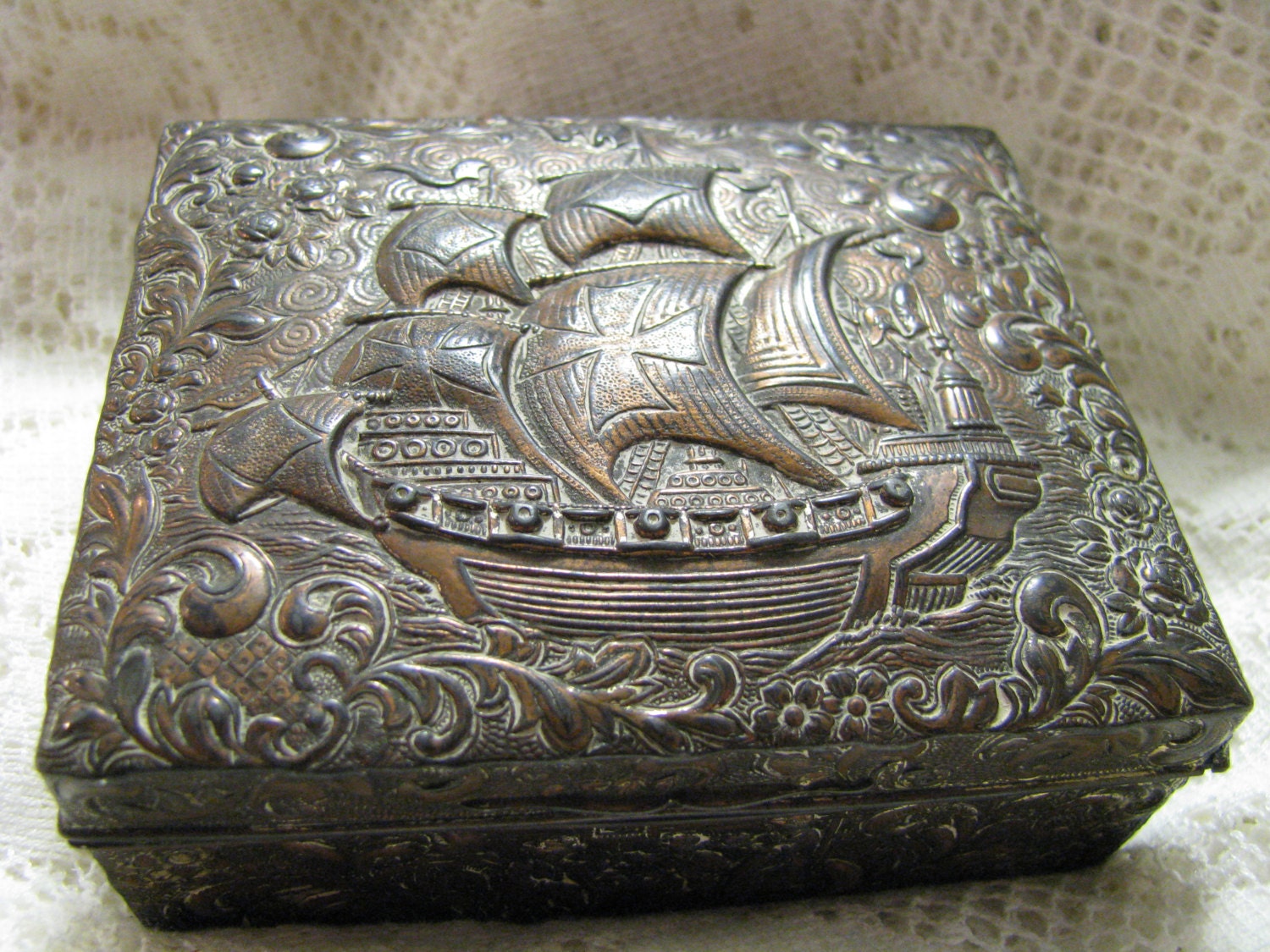 SHIP AHOY Heavy Detailed Metal Keepsake/Jewelry Box by Myvints