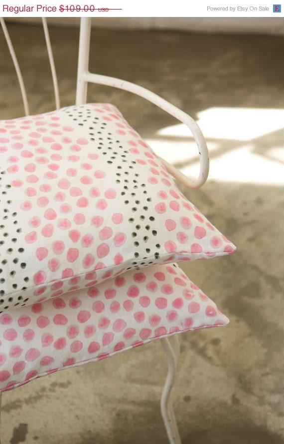 ON SALE 2 Cushion covers, pink and black pattern printed on Linen with an original design, soft colors
