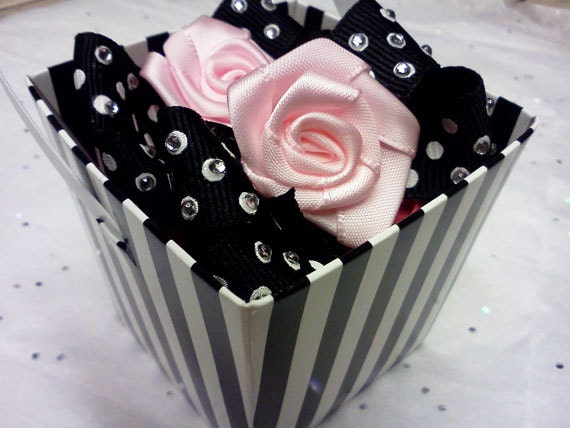 Black and White Polka Dot Small Dog Bow Set