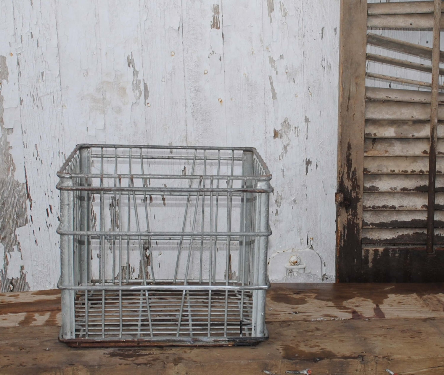Vintage Metal Milk Crate Basket - Vintage Wire Metal Storage Basket Industrial Metal Storage Crate