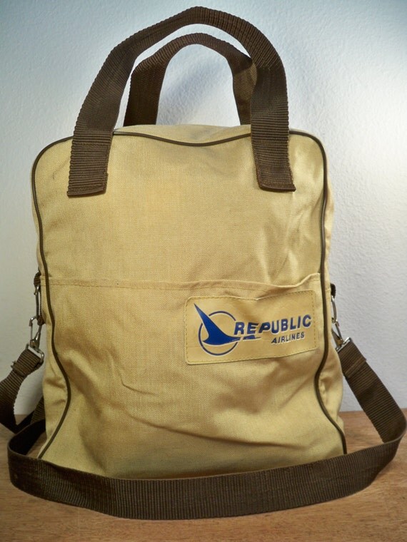 Buy airlines charging for carry ons - Vintage Republic Airlines Pilot Aviation Flight Brown Carry On Luggage Duffle Travel Nylon Bag Pack