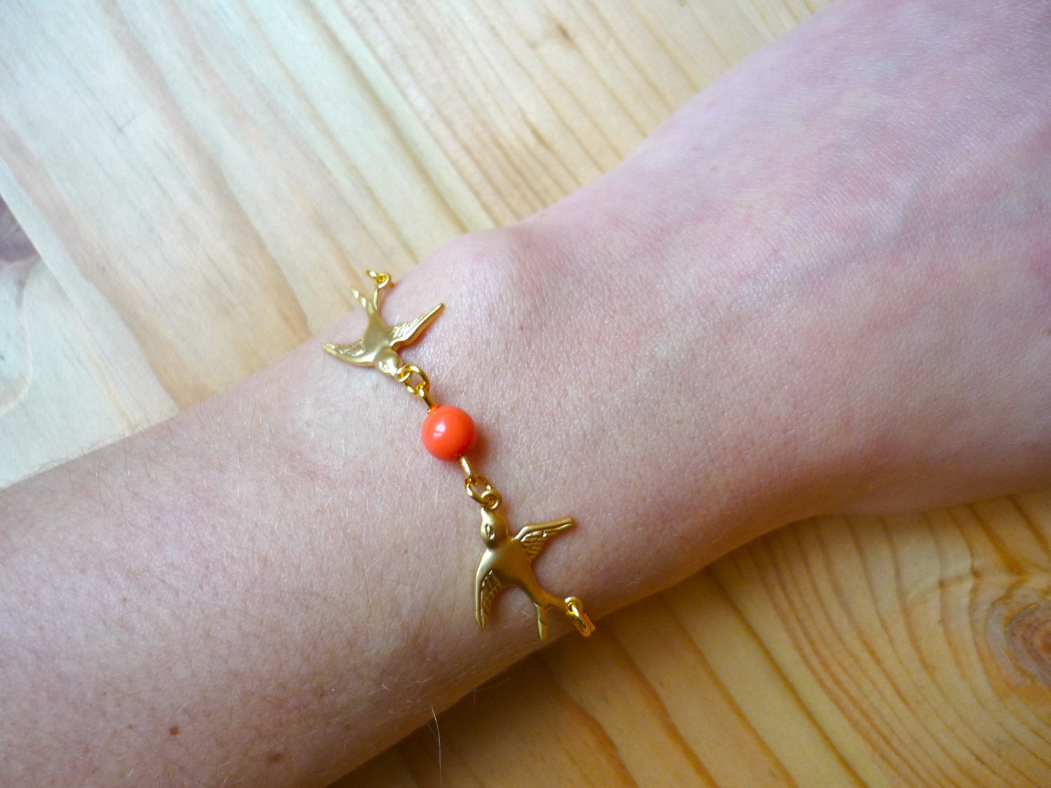 Two birds on a branch bracelet- Gold birds bracelet- tiny gold jewelry-delicate bracelet- coral and gold bracelet- beaded jewelry