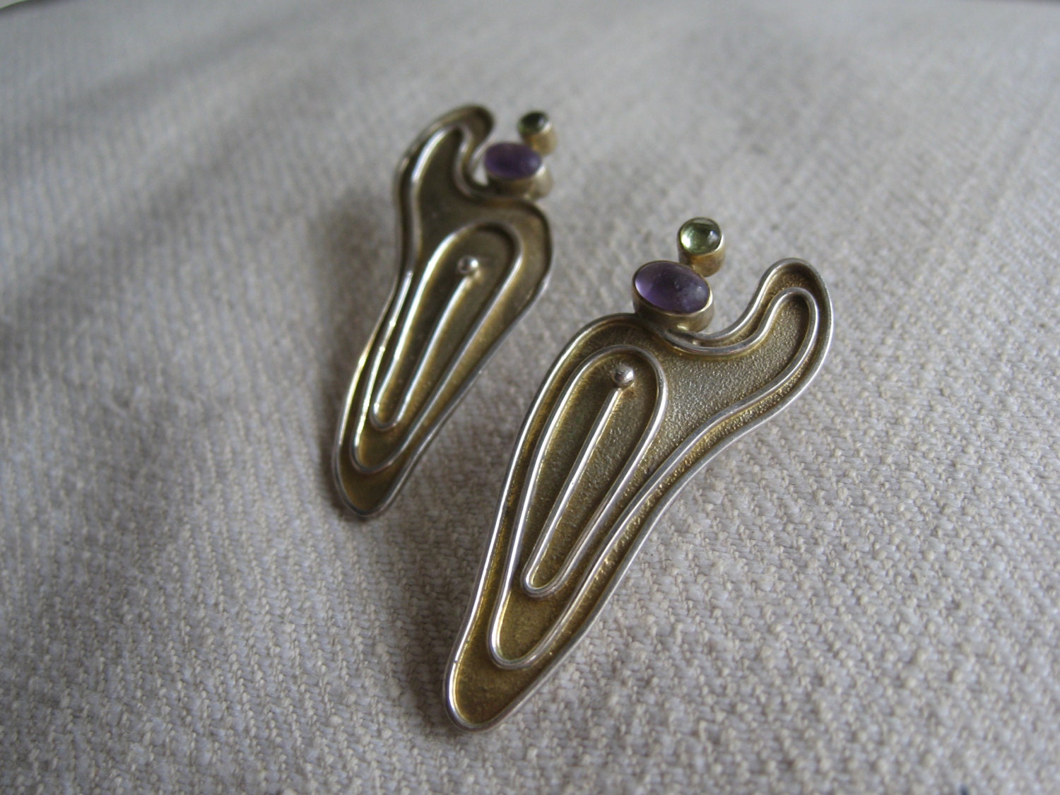 Vin tage Sterling Silver Earrings With 18kt. Gold, Amethyst and Green Peridot Stones