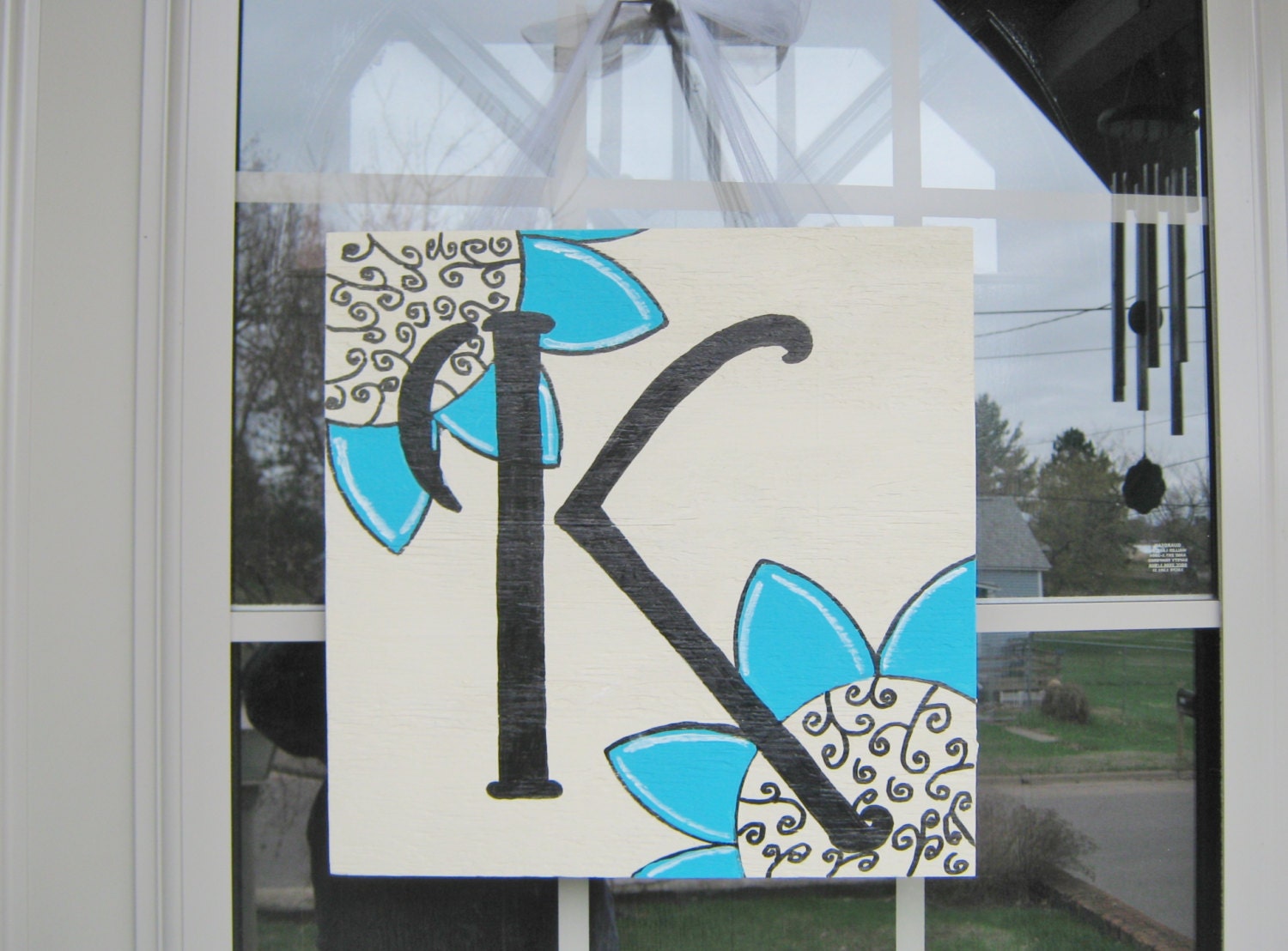 Personalized Monogram Door Hanger //   Initial Flower Door Sign  //   Wall Hanger Custom Letter //  Customized  //