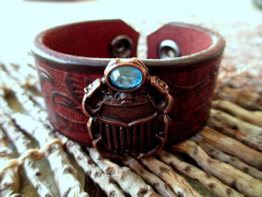 Scarab Leather Cuff.  Dark Brown Bridle Leather Embossed Wide Cuff. Hibiscus Pattern with Copper Scarab. 1 1/4" Wide.