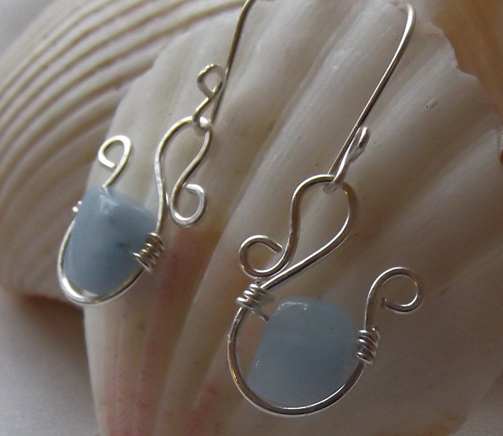 Aquamarine blue dangle earrings Wire wrapped earrings Gemstone earrings March Birthstone Beaded jewelry Simple jewelry Minimalist jewelry
