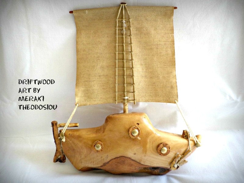 Wall Hanging Driftwood Ship/Rustic/Cottage Chic/woodworking/boat/driftwood shelf