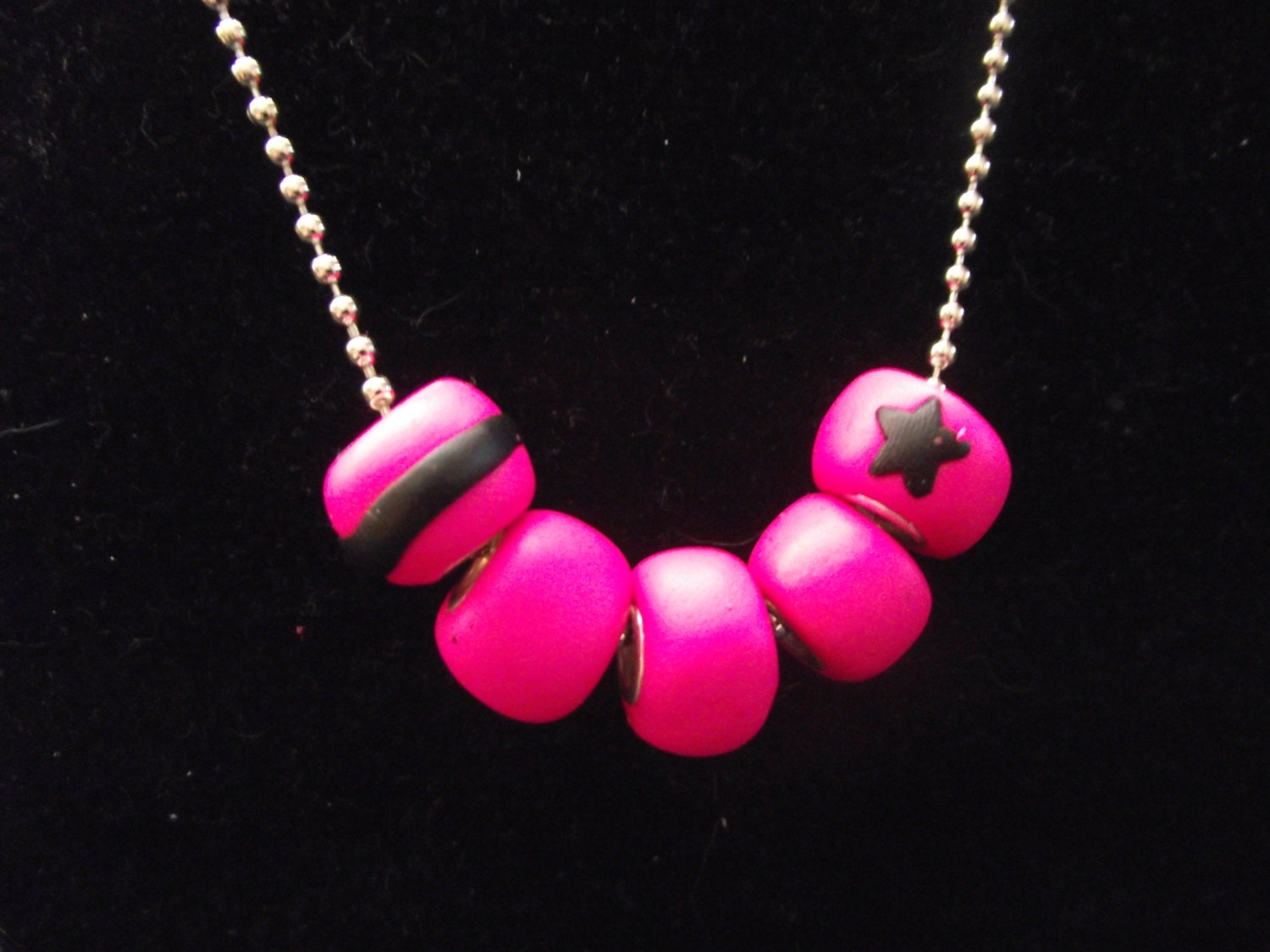 Roller derby necklace