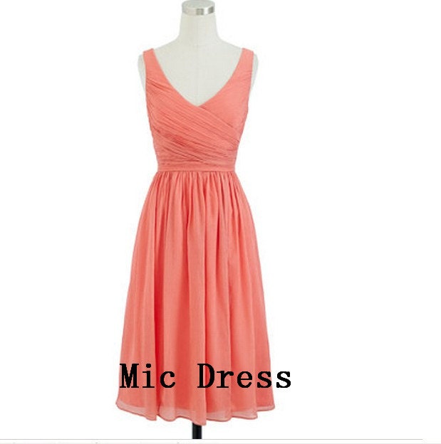 High Quality V-neck Straps Knee-length Pleated Chiffon Cocktail/Evening/Party/Homecoming/cocktail dress/Bridesmaid/Formal Dress
