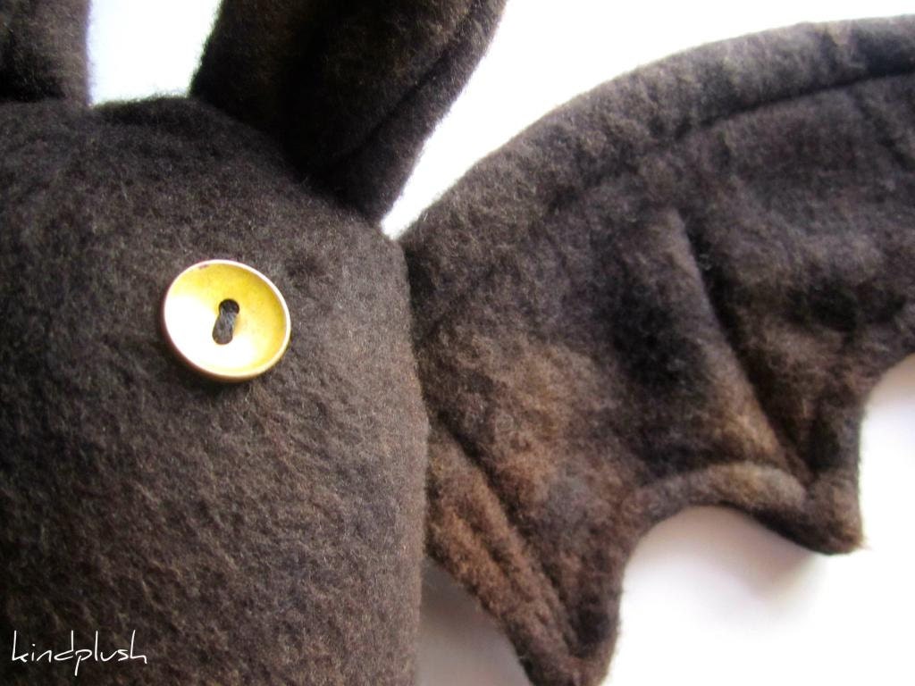Bat Plush, Bat Plushie, Bat Toy, Halloween Plushie Vampire - Lester the Bat - kindplush