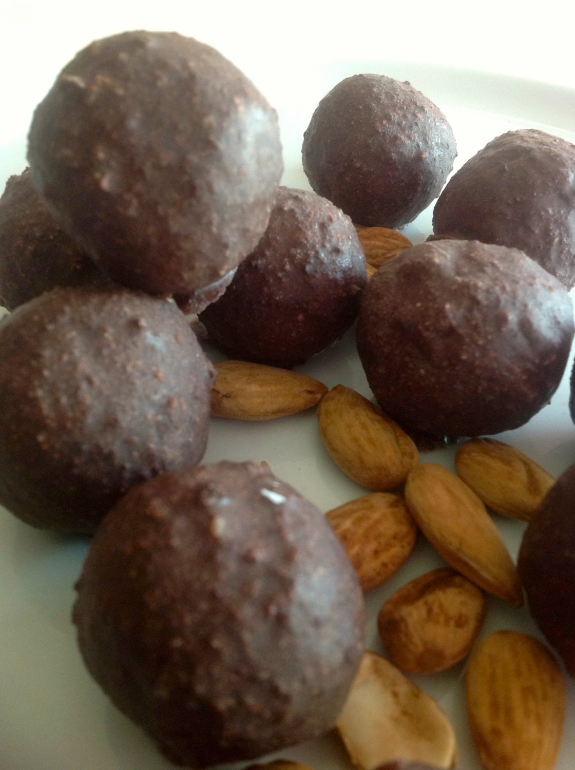 10 Chocolate Truffles w/ Almond Butter Paleo Primal Vegan Gluten-Free Organic Raw