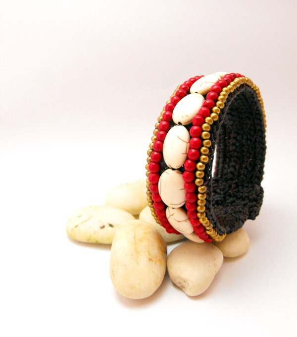 Handmade Bangle Cuff Bracelet with Off White Turquoise and Red Corals - AmaritaProject