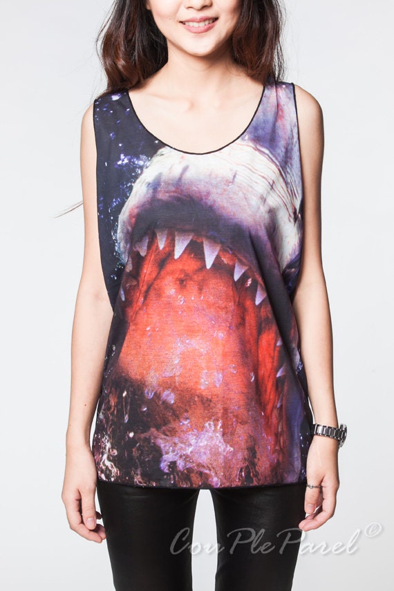 Shark Shirts Animal Jaws Shark Attack Black Tank Top Women Top Vest Sleeveless Tunics Women T-Shirt Size S M L