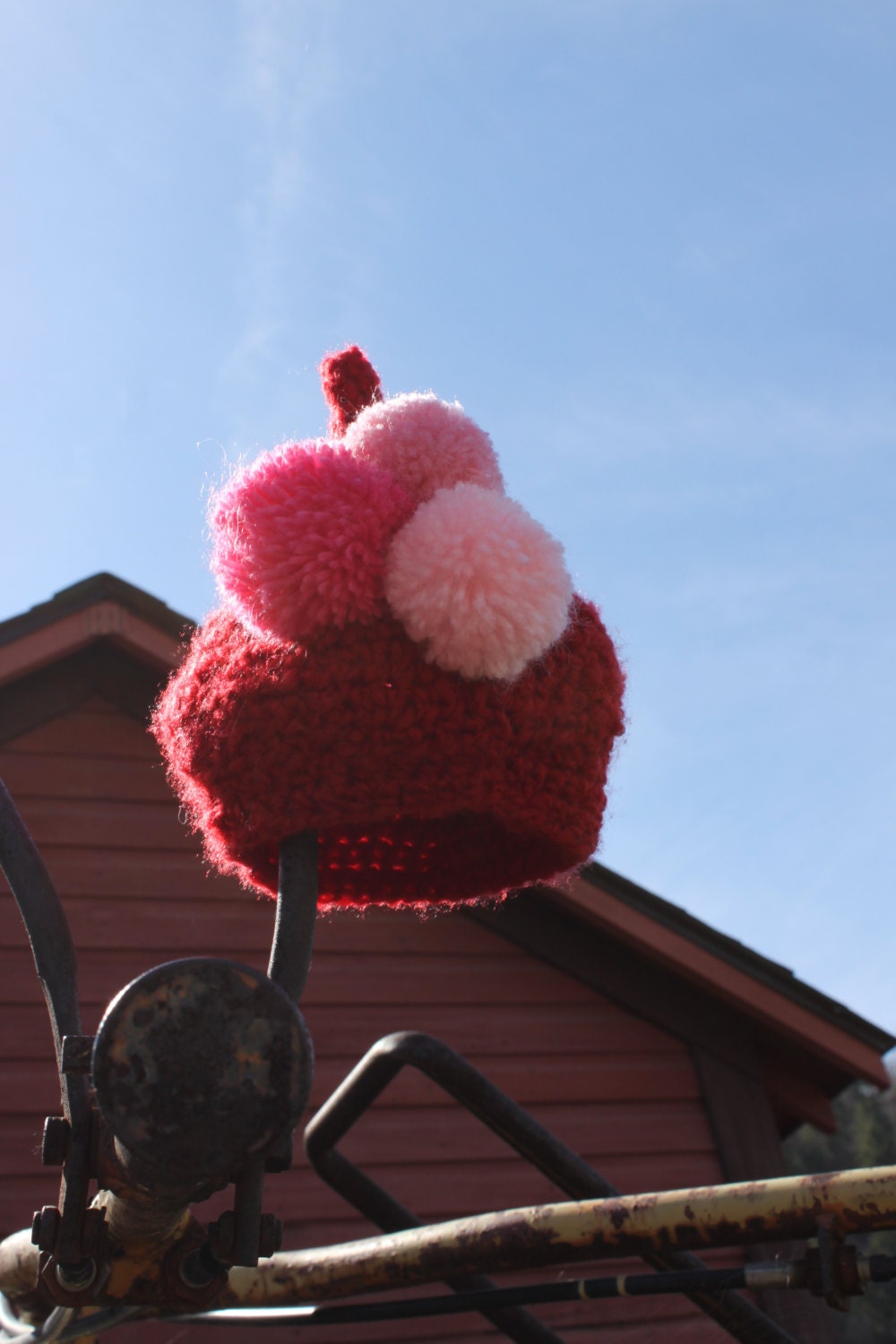 PonPon -- Mix Yarns with some Wool, Non Traditional, Funky shape, very fun looking :)