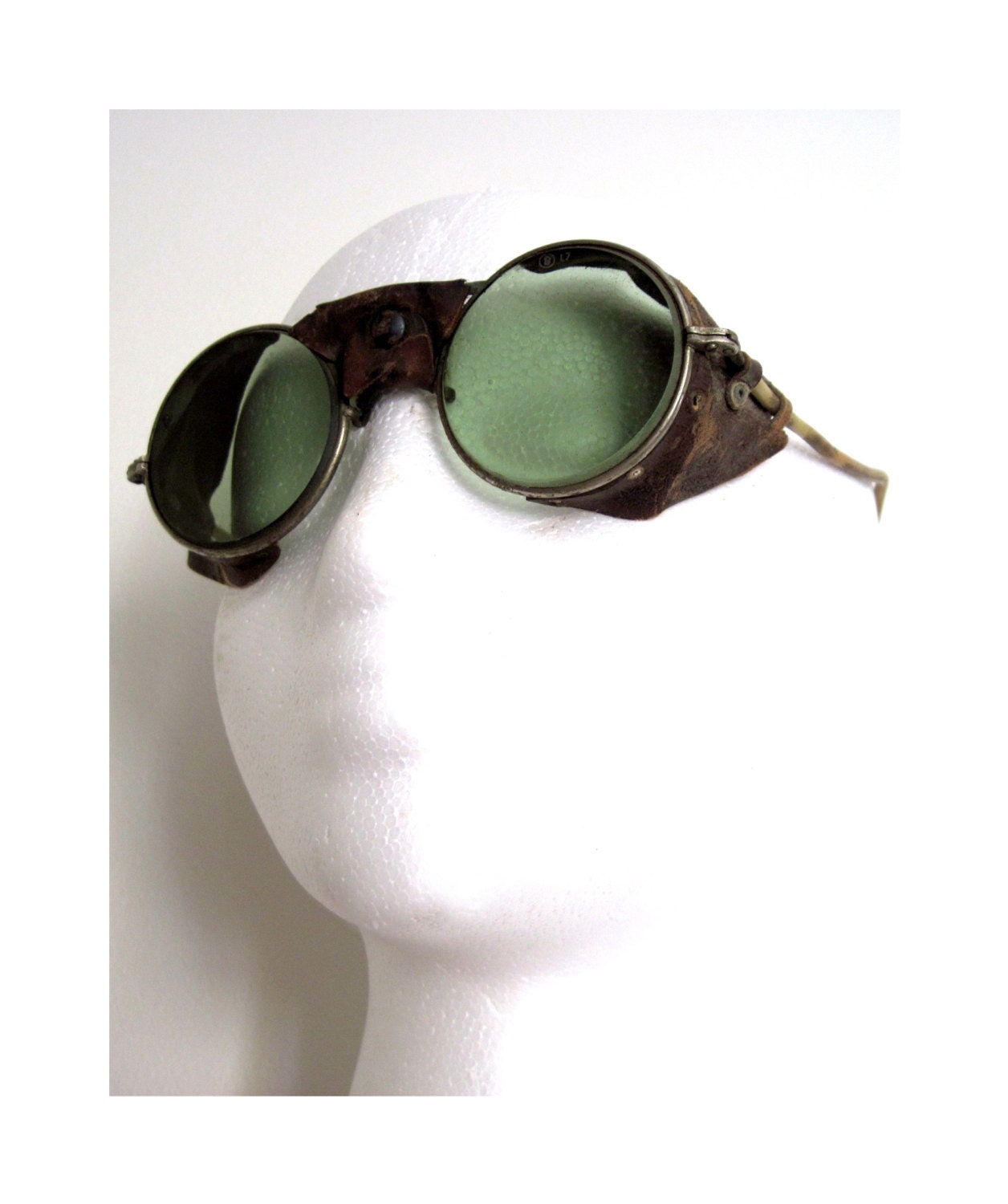 Vintage WWII 1940's Aviator/ Motorcycle Goggles /Sunglasses, Rare Antique Military Collectible, Modern Steampunk Sass