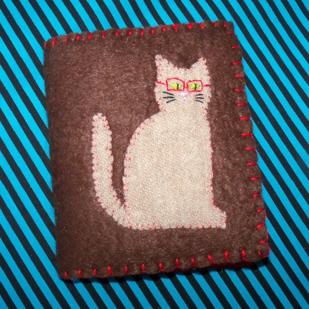 SALE Nerdy Kitty With Red Glasses Felt Needle Book