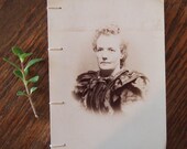 Book: Vintage Oval Photo Journal