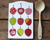 Cutting board with syko apples