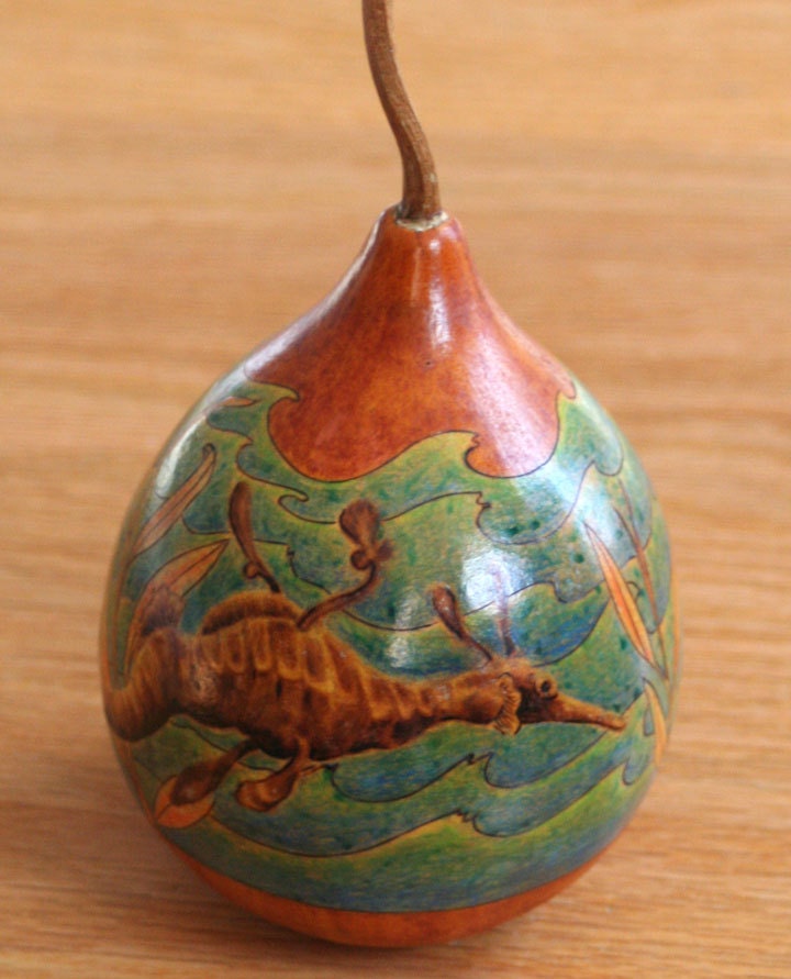Leafy Sea Dragon Mini gourd shelf sitter