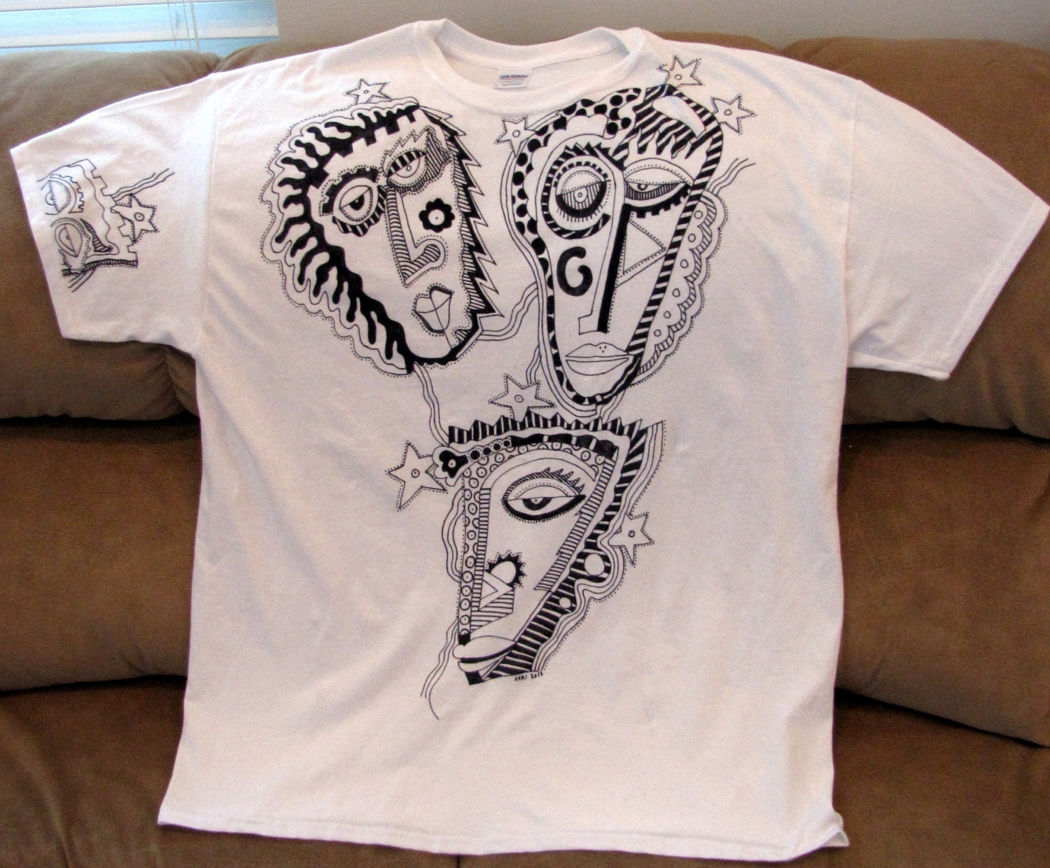 Free Shipping Kerables New Hand Painted Tee Shirts Ala Keri Always OOAK This is a men's XL
