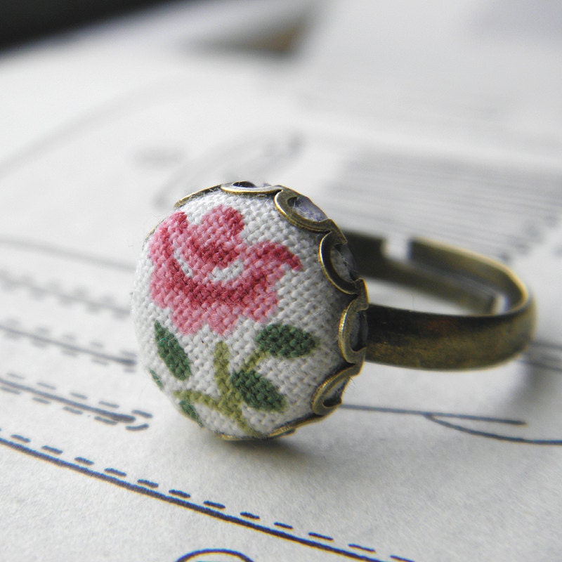 Vintage Rose - Fabric Button Ring