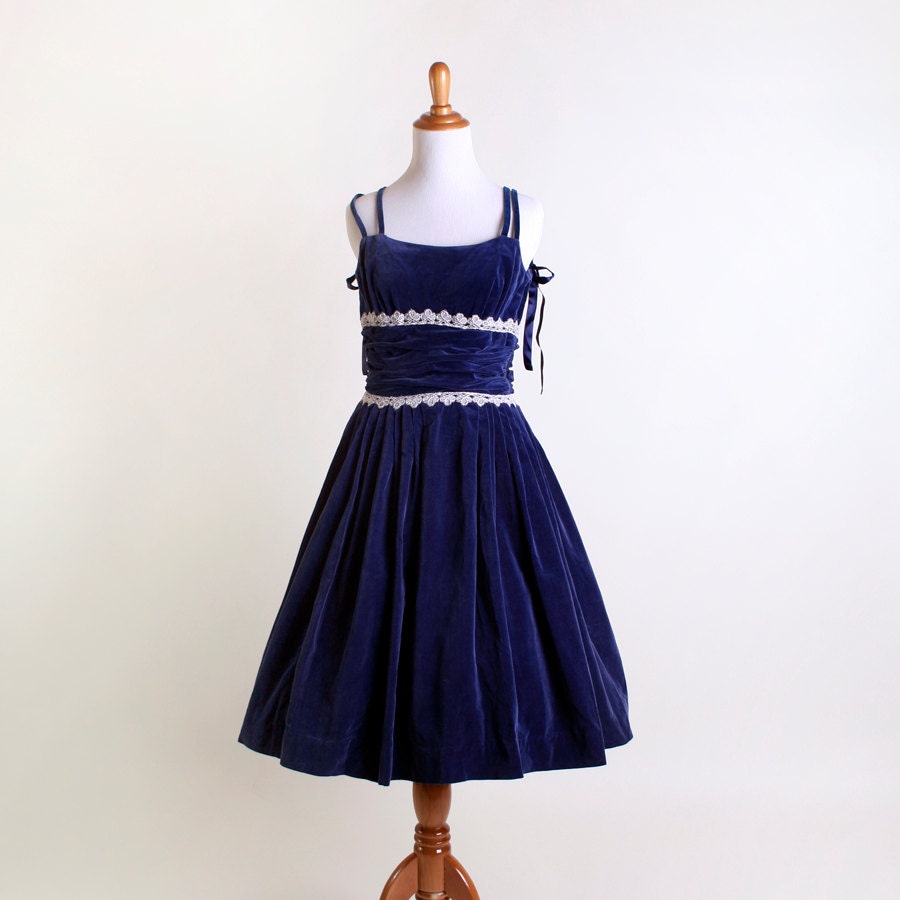 Vintage 1950s Party Dress - Dark Sapphire Blue Velvet Cocktail Dress - Small XS