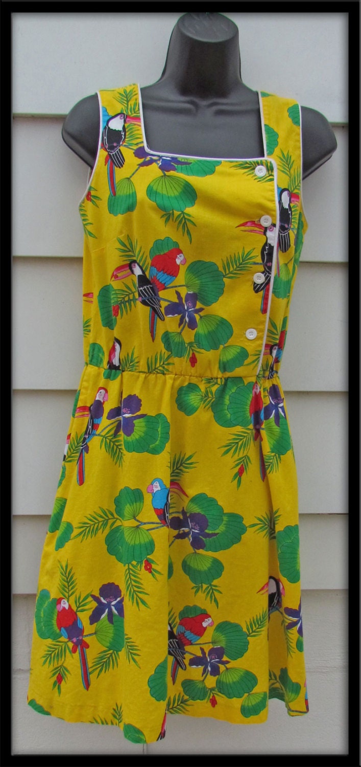 CUTE yellow VINTAGE tropical 1980s PARROT bird sun day cotton Dress