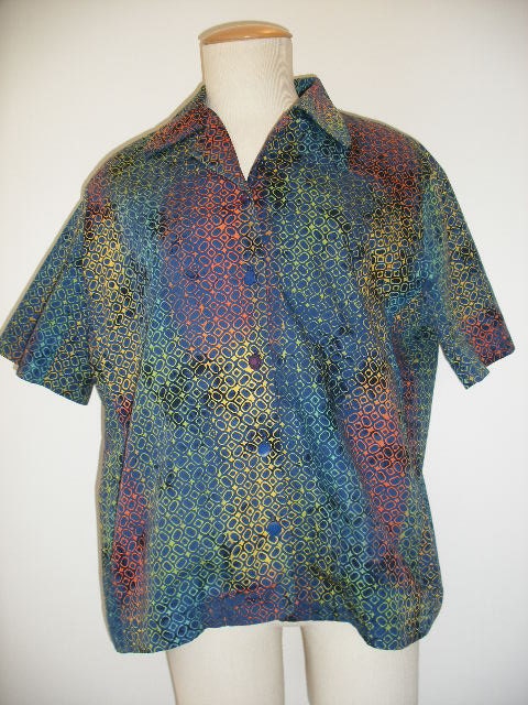 vintage tiki shirt, pajama top style in beautiful retro Atomic mid century print style, curvy busty fit.