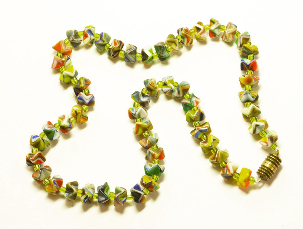 Art Deco Multicolored End Of Day Glass Necklace- Green Yellow - Spring Summer Jewelry