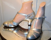 20's Metallic Silver T-Strap Dance Pumps Shoes 7 Narrow - MorningGlorious