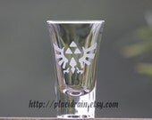 ZELDA Triforce Hand Engraved Fanart (- One - Shot Glass 2 oz.)