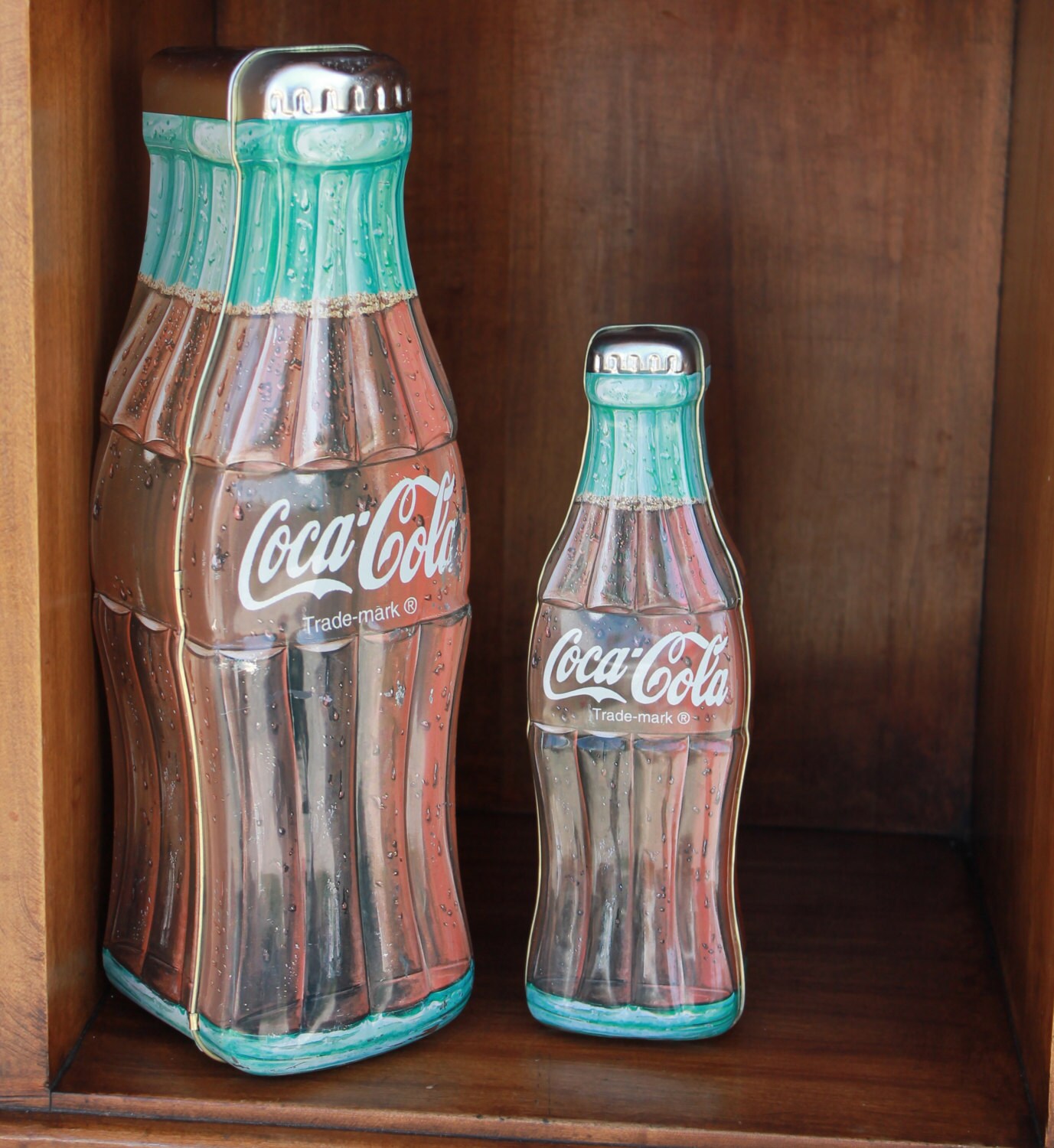 Coca Cola Original Bottle Shape hinged Tin Set by LiliaRose