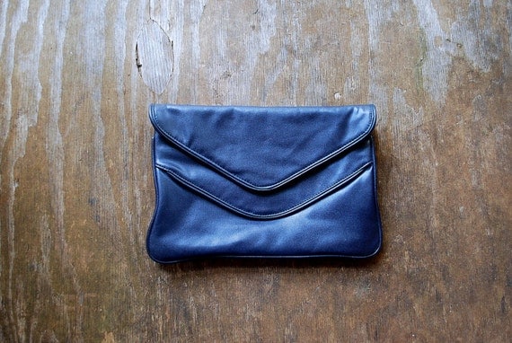 Vintage navy blue CLUTCH / 80's retro ENVELOPE CLUTCH