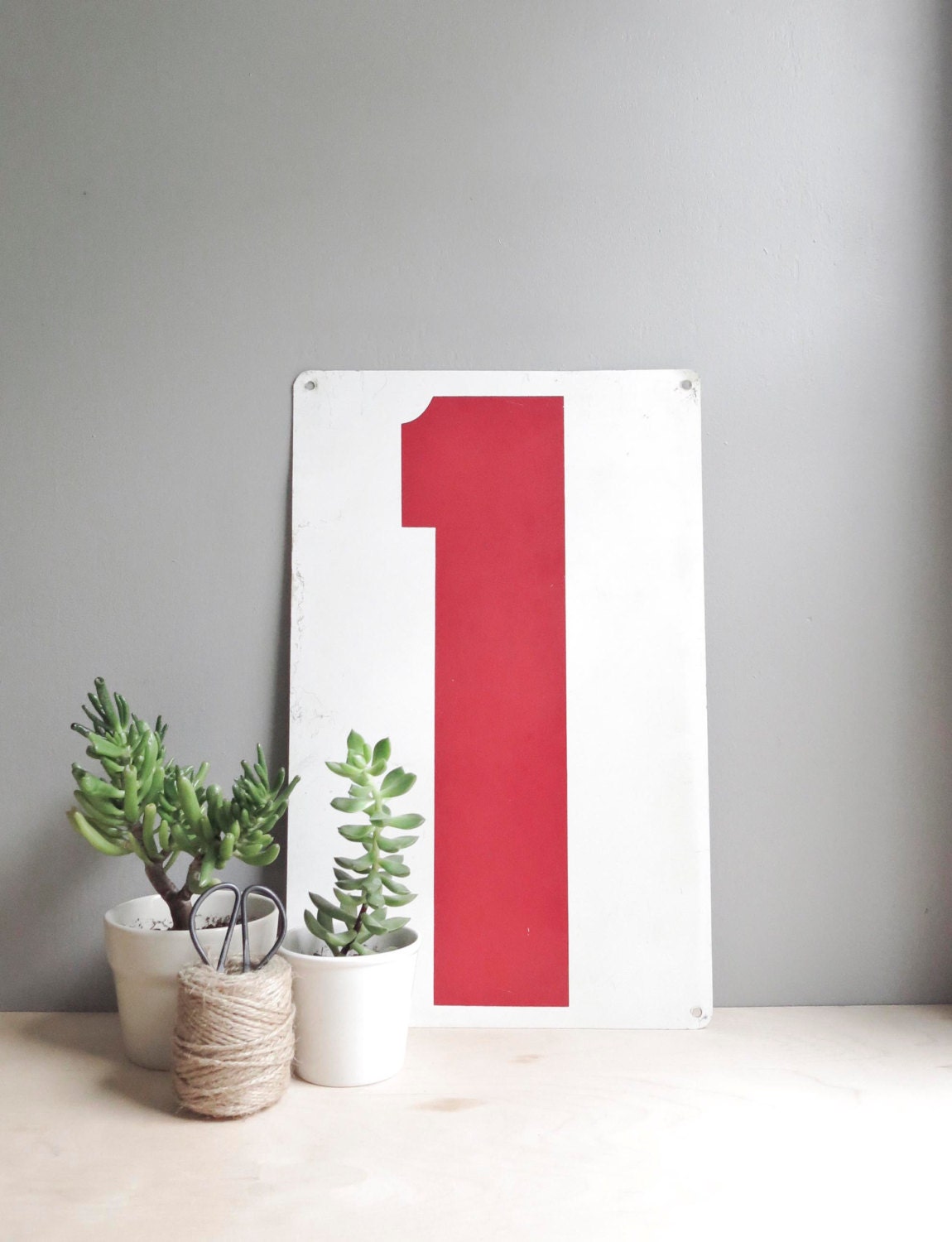 large gas station number sign / 1 and 0
