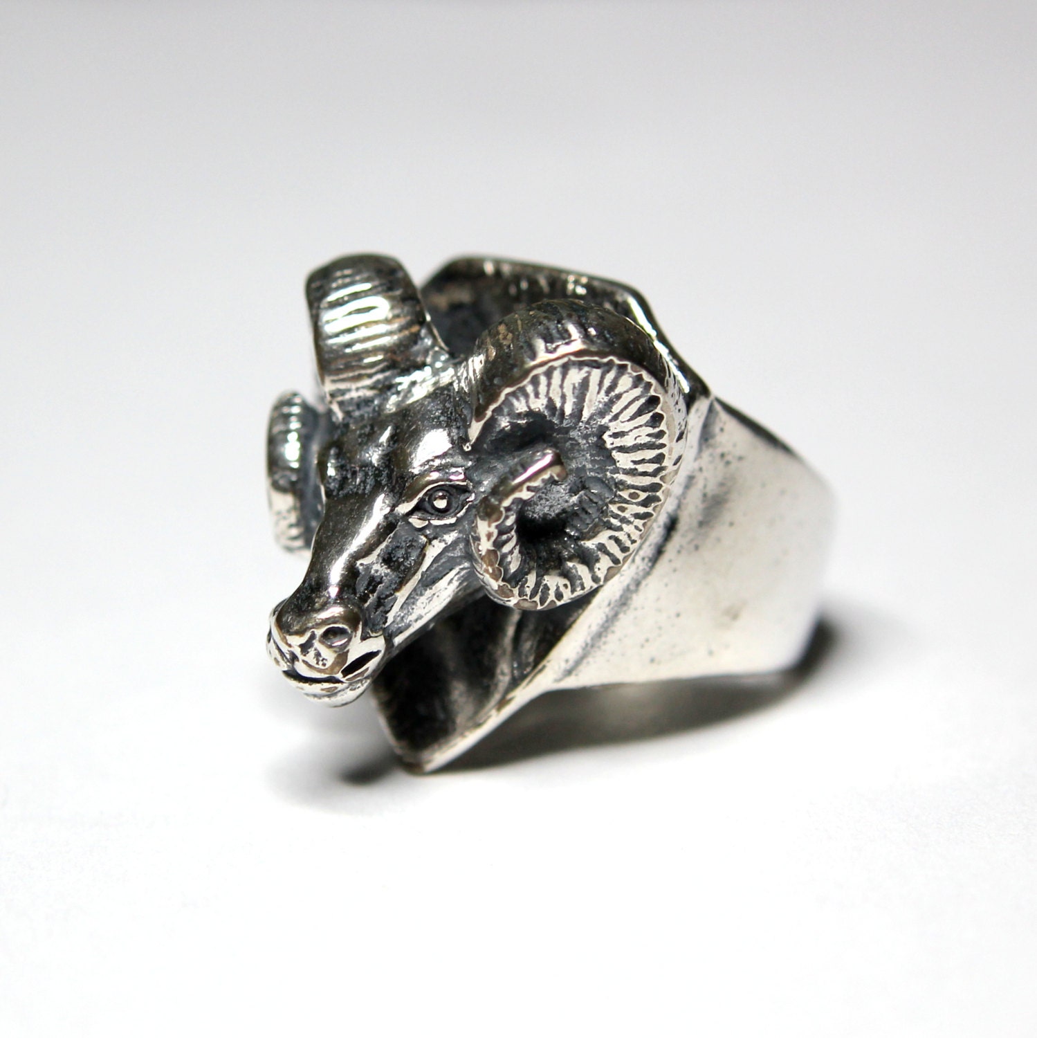 Unisex Sterling Silver Trophy Ram Head Ring Bighorn Sheep Statement Ring