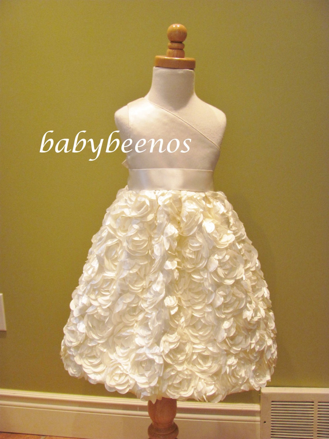 Flower Girl Dress - Coming up Roses - Solid Bodice - Made to Order - Color Choices - Girls Sizes -  9, 10, 11, 12