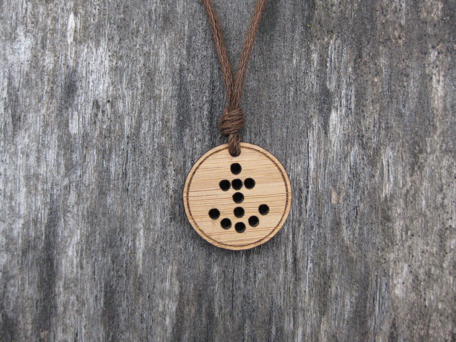 DIY Bamboo Anchor Necklace