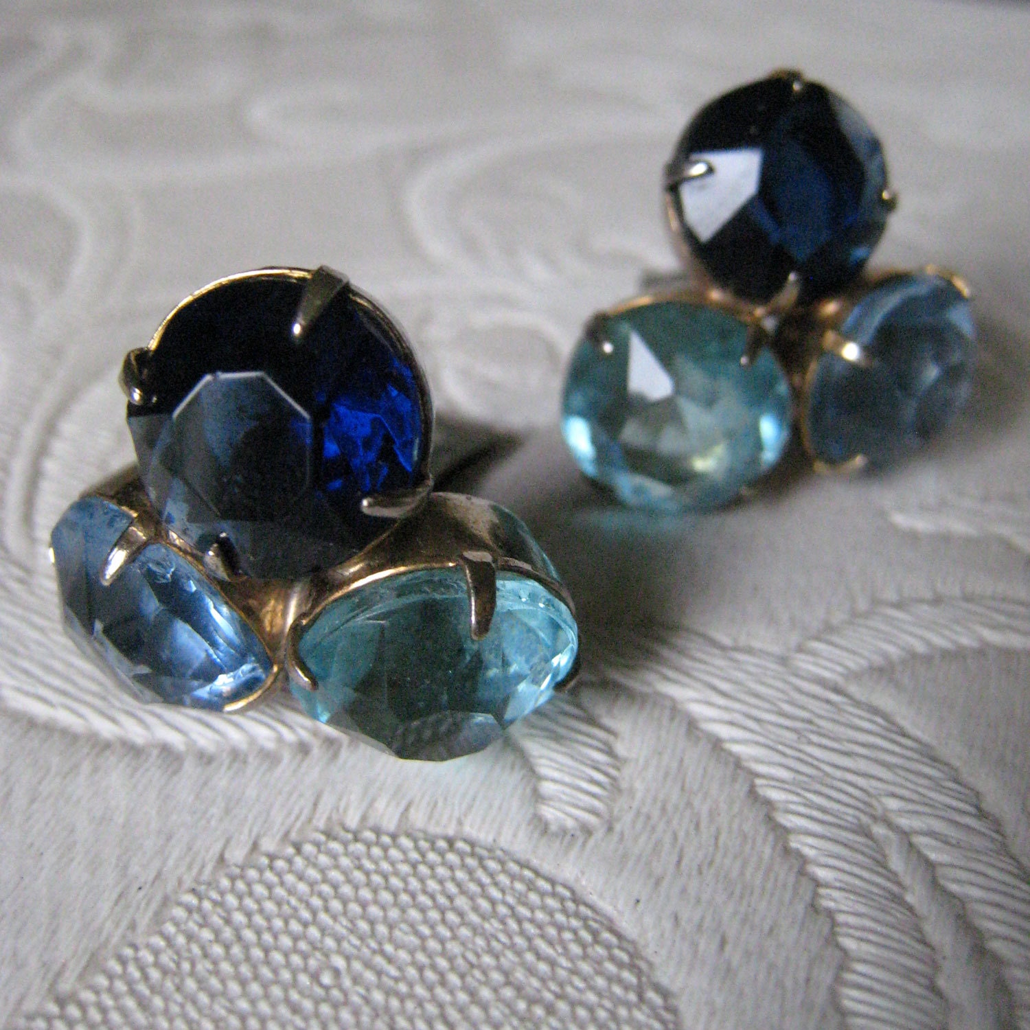 Vintage Large Blue Rhinestones Earrings - 1950's clip-on