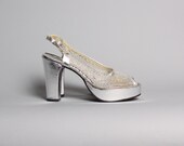 1970s SILVER PLATFORMS / Strappy Open Toe Metallic Mesh Heels, 7