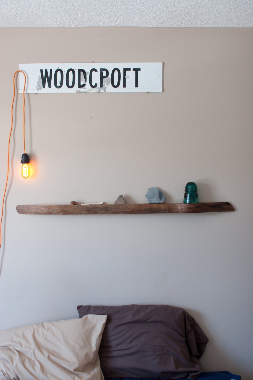 Live Edge Walnut Floating Shelf 001