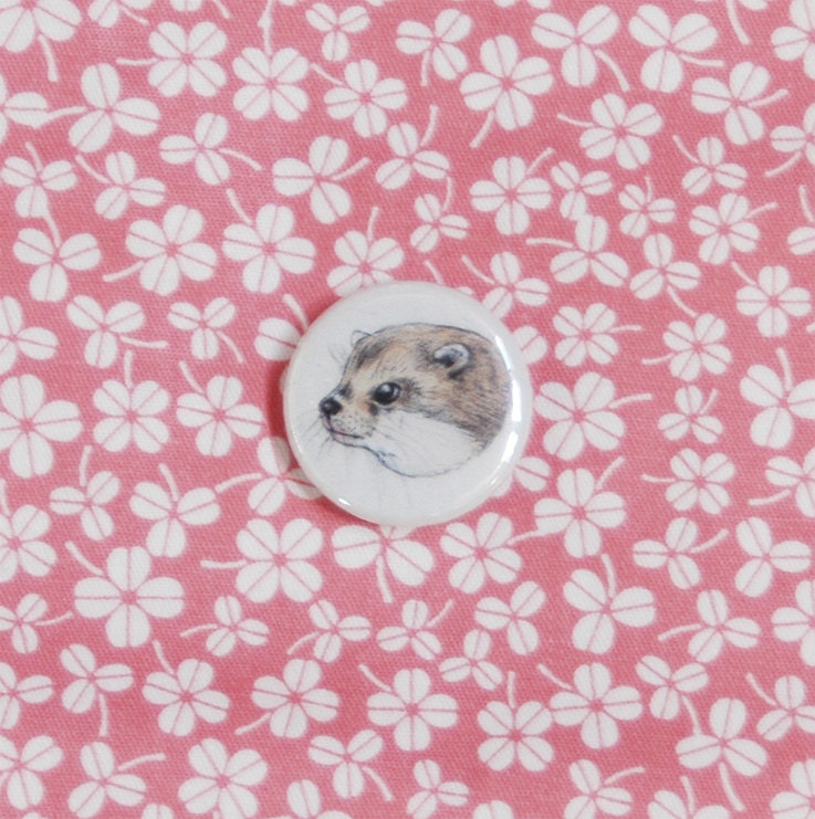 Otter Button