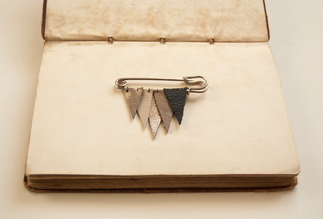 ICICLE no. 36 - metallic leather brooch