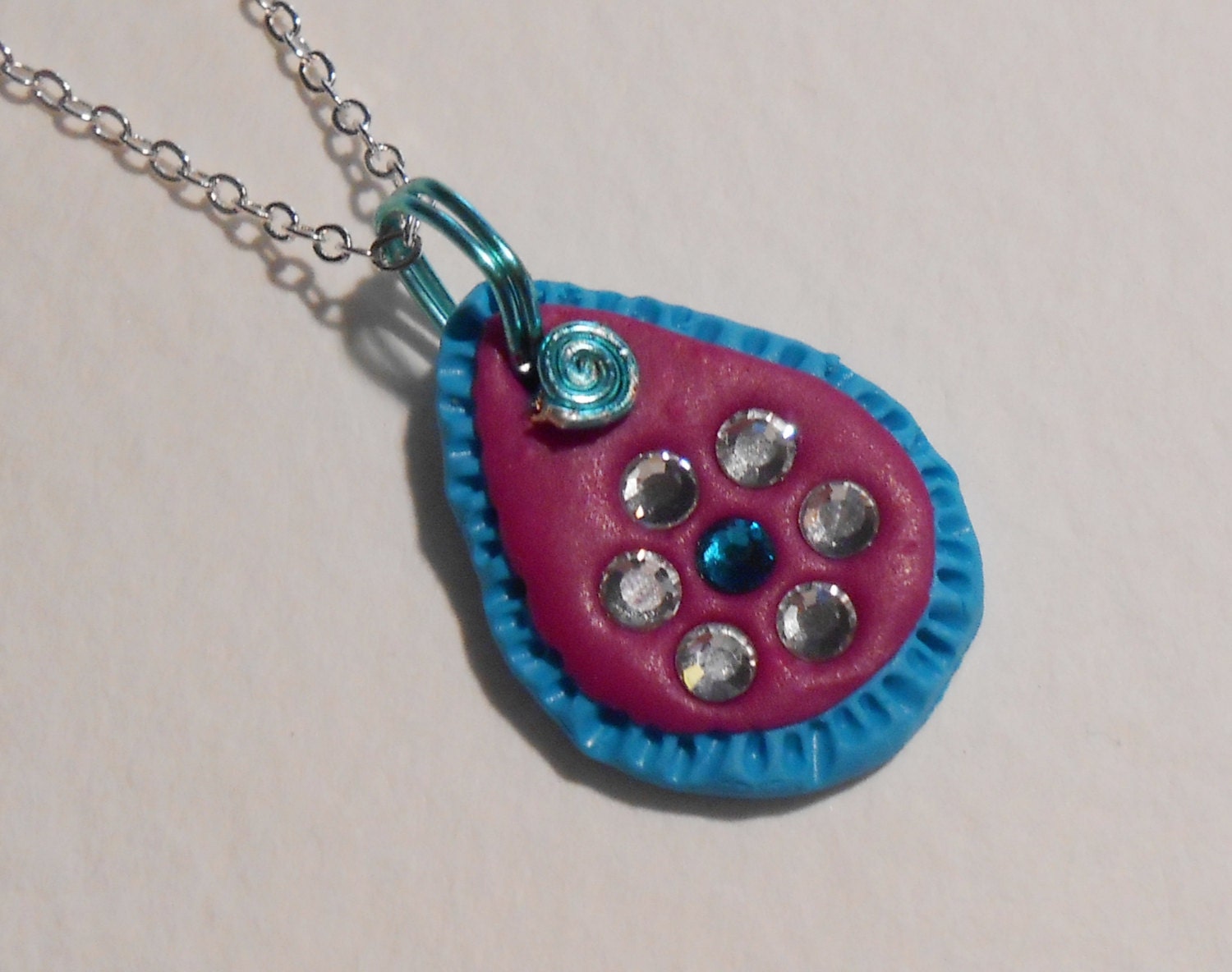 Teardrop pendant with Swarovski crystals
